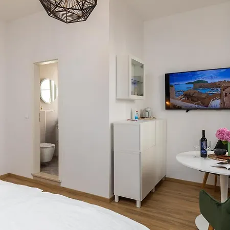 Gama 1 Pensjonat Dubrownik